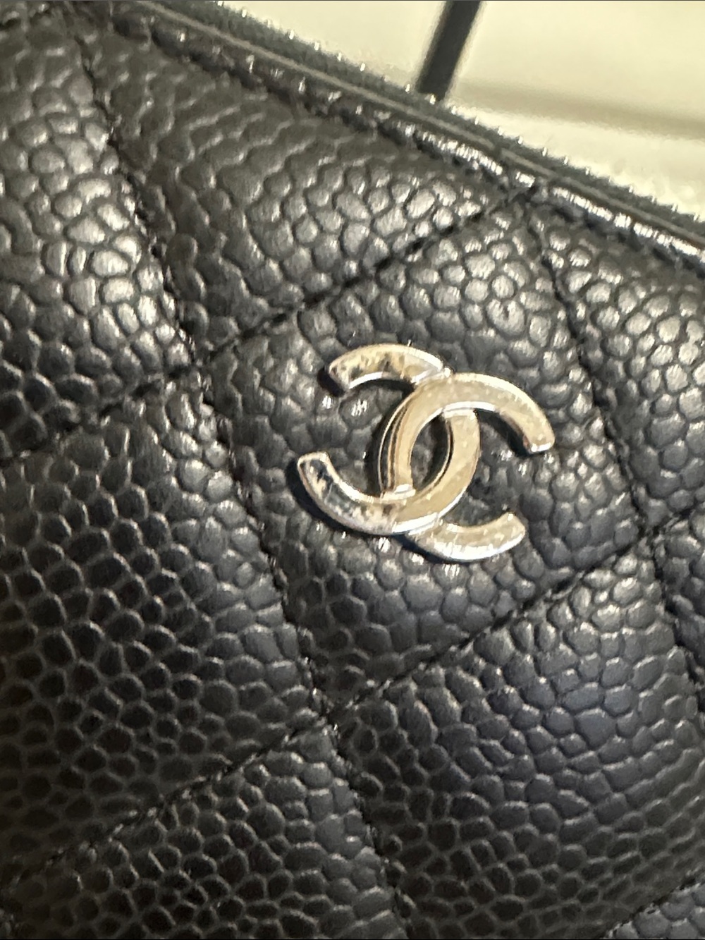 CHANEL Black Quilted Caviar Leather Zip-Around Wallet with CC Logo - Picture 3 of 15
